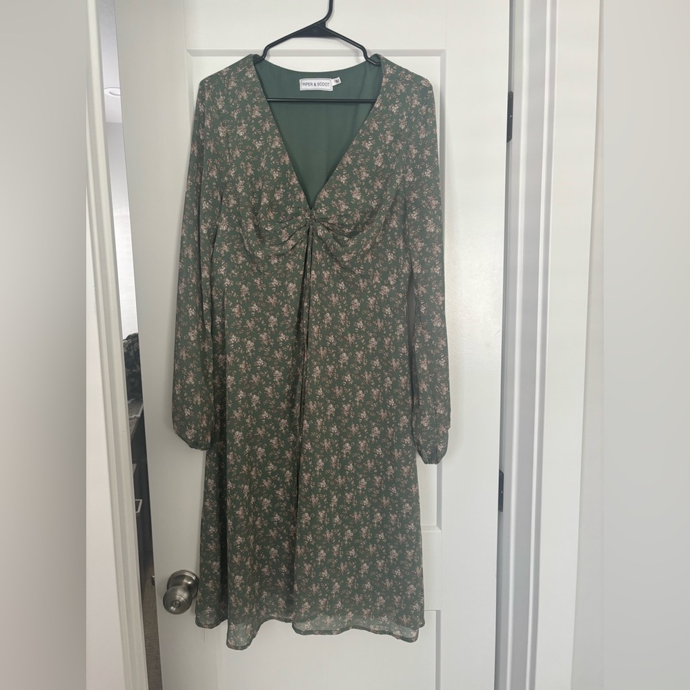 Women’s Dark Green Floral Piper and Scoot Empire Waist Pong Sleeve Dress Size L